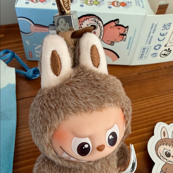 POP MART Labubu Pin for Love: “Q”, “&” (BUNDLE) - Picture 3 of 15